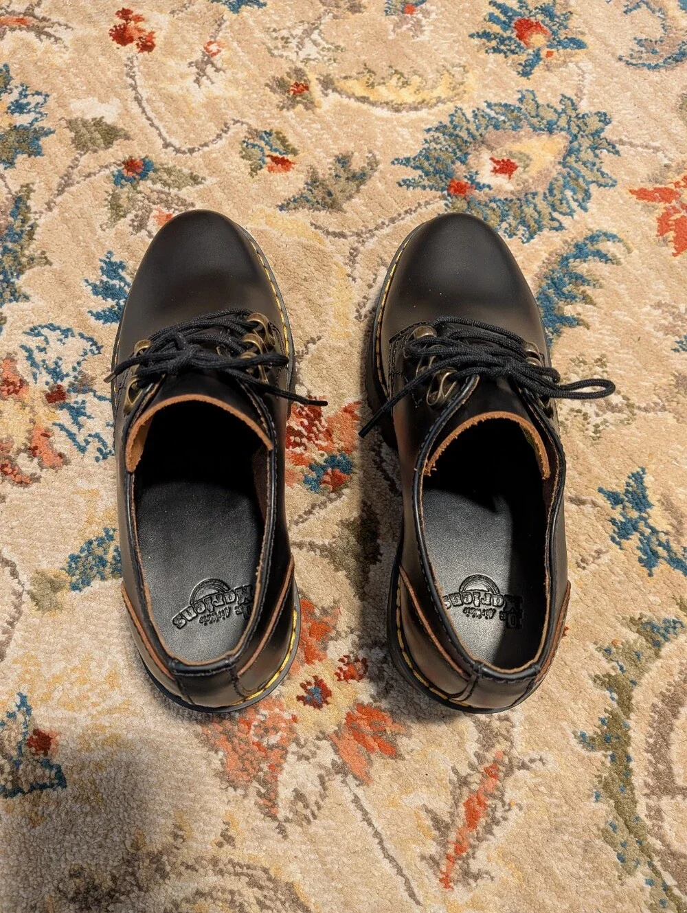 Dr. Martens like new